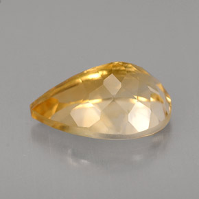 2.90カラットの天然ゴールデンイエローシトリン（11.9×8 mm・洋梨の形）