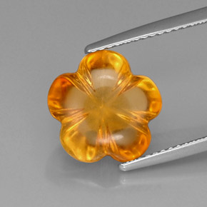 5.39カラットの天然ゴールデンイエローシトリン（12.2×11.6 mm・フラワーカット）