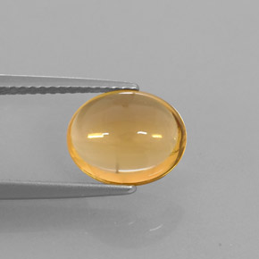 2.66カラットの天然ゴールデンイエローシトリン（10.3×8.4 mm・オーバルカット）