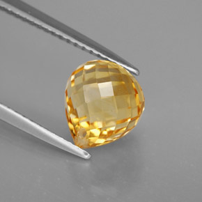 3.10カラットの天然ゴールデンイエローシトリン（8.7×7.6 mm・ブリオレット）