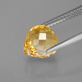 3.10カラットの天然ゴールデンイエローシトリン（8.7×7.6 mm・ブリオレット）