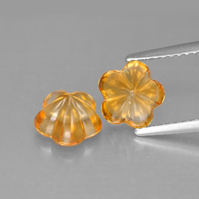 カラットの天然イエローオレンジシトリン（7.3×7.1 mm・フラワーカット）
