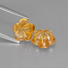 カラットの天然イエローオレンジシトリン（7.3×7.1 mm・フラワーカット）