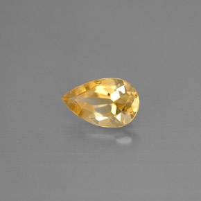 0.83カラットの天然ゴールデンイエローシトリン（8.2×5.1 mm・洋梨の形）
