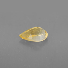 0.80カラットの天然ゴールデンイエローシトリン（8×5.1 mm・洋梨の形）