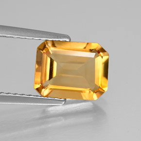 1.80カラットの天然ゴールデンイエローシトリン（8.9×7 mm・エメラルドカット）
