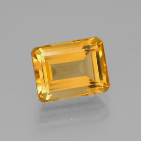 2.20カラットの天然ゴールデンイエローシトリン（8.8×6.8 mm・エメラルドカット）