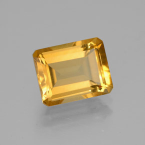 2.03カラットの天然ゴールデンイエローシトリン（8.8×7 mm・エメラルドカット）