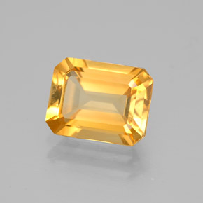 1.88カラットの天然ゴールデンイエローシトリン（8.8×6.8 mm・エメラルドカット）