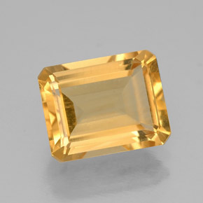 1.97カラットの天然ゴールデンイエローシトリン（8.8×7 mm・エメラルドカット）