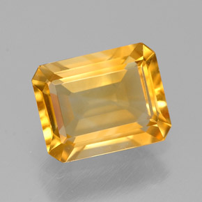 1.85カラットの天然ゴールデンイエローシトリン（8.9×7 mm・エメラルドカット）