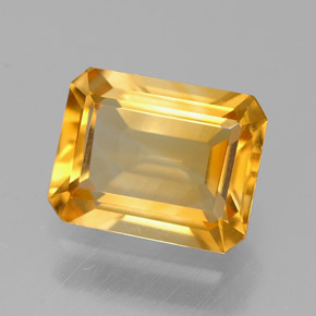 1.85カラットの天然ゴールデンイエローシトリン（8.9×7 mm・エメラルドカット）