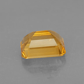 2.10カラットの天然ゴールデンイエローシトリン（8.9×7.1 mm・エメラルドカット）