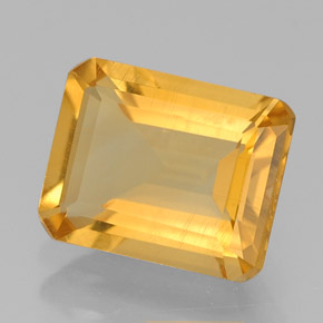 1.92カラットの天然ゴールデンイエローシトリン（8.8×7 mm・エメラルドカット）