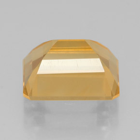 2.30カラットの天然ゴールデンイエローシトリン（9×7 mm・エメラルドカット）