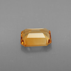 1.80カラットの天然ゴールデンイエローシトリン（8.8×6.8 mm・エメラルドカット）