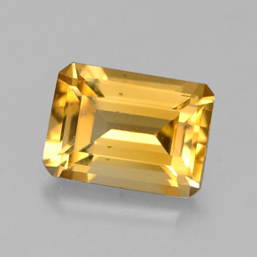 1.52カラットの天然ゴールデンイエローシトリン（8.2×6 mm・エメラルドカット）