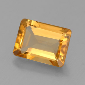1.43カラットの天然ゴールデンイエローシトリン（8.1×6 mm・エメラルドカット）