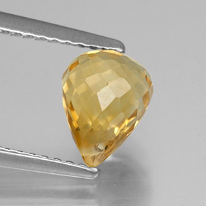 1.69カラットの天然ゴールデンイエローシトリン（7.9×6 mm・ブリオレット）