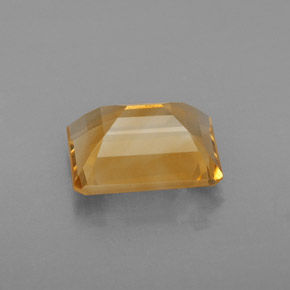 2.14カラットの天然ゴールデンイエローシトリン（9.2×7.1 mm・エメラルドカット）