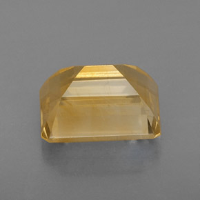 2.33カラットの天然ゴールデンイエローシトリン（8.9×7 mm・エメラルドカット）
