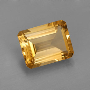 1.96カラットの天然ゴールデンイエローシトリン（9×7 mm・エメラルドカット）