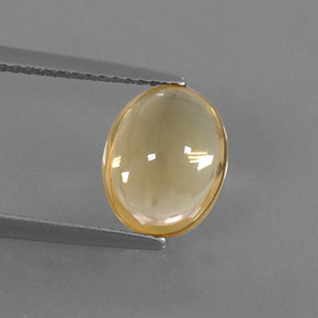 2.62カラットの天然ゴールデンイエローシトリン（10.7×8.8 mm・オーバルカット）