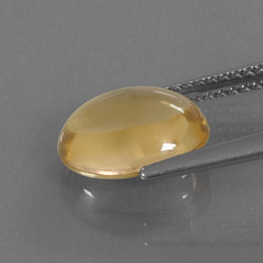 2.52カラットの天然ゴールデンイエローシトリン（10.6×8.4 mm・オーバルカット）