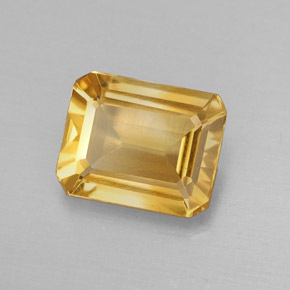 1.68カラットの天然ゴールデンイエローシトリン（8.7×7 mm・エメラルドカット）