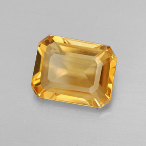 1.83カラットの天然ゴールデンイエローシトリン（8.9×7 mm・エメラルドカット）