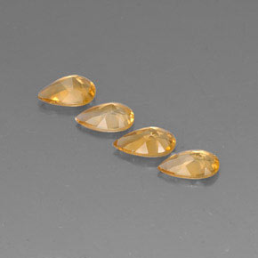 カラットの天然ゴールデンイエローシトリン（7.8×5.1 mm・洋梨の形）
