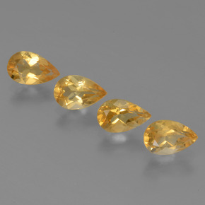 2.85カラットの天然Orange-Gold シトリン（7.7×5 mm・洋梨の形）