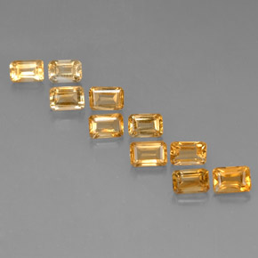 カラットの天然ゴールデンイエローシトリン（6x4 mm・エメラルドカット）