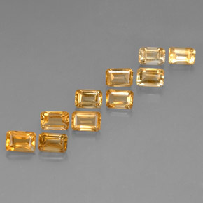 カラットの天然ゴールデンイエローシトリン（6x4 mm・エメラルドカット）