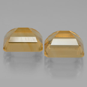 カラットの天然ゴールデンイエローシトリン（9×7.1 mm・エメラルドカット）