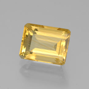 2.29カラットの天然ゴールデンイエローシトリン（8.9×6.8 mm・エメラルドカット）