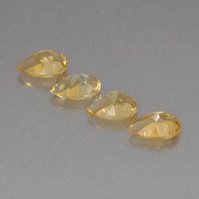 カラットの天然ゴールデンイエローシトリン（7.1×5 mm・洋梨の形）