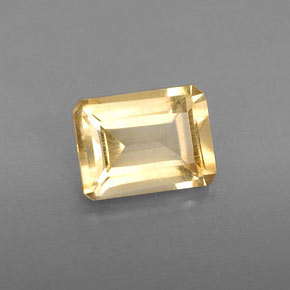 1.41カラットの天然ゴールデンイエローシトリン（8×6 mm・エメラルドカット）