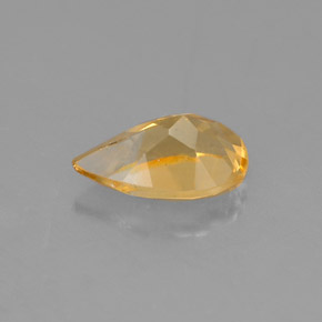 0.76カラットの天然ゴールデンイエローシトリン（8.1×5 mm・洋梨の形）