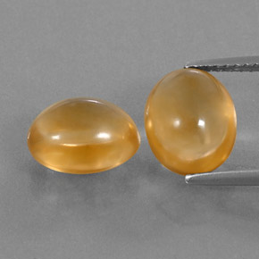 カラットの天然イエローオレンジシトリン（10.1×8.1 mm・オーバルカット）
