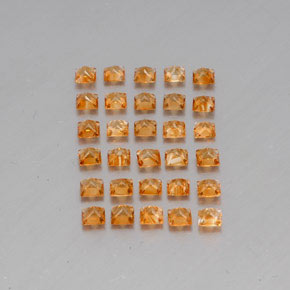 3.57カラットの天然ゴールデンイエローシトリン（3.1×3 mm・四角）