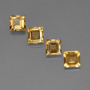 カラットの天然ゴールデンイエローシトリン（5.8×5.8 mm・四角）
