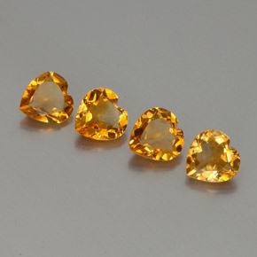 3.95カラットの天然濃いオレンジゴールドシトリン（7.1×7 mm・ハート型）