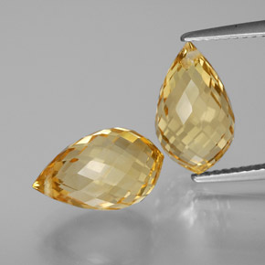 7.77カラットの天然薄い茶色がかったゴールデンシトリン（12.7×7.5 mm・ブリオレット）