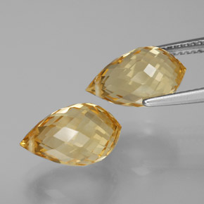 7.77カラットの天然薄い茶色がかったゴールデンシトリン（12.7×7.5 mm・ブリオレット）