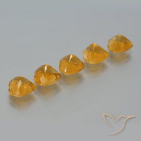Shop natural 5.90ct 濃いオレンジゴールド シトリン gems, 心臓, from ブラジル at GemSelect. In stock, global shipping!