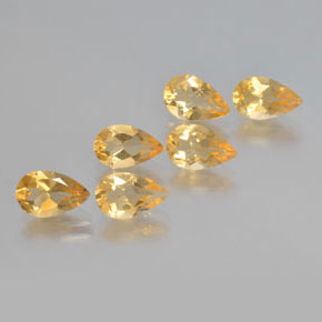 4.19カラットの天然黄色がかったゴールドシトリン（8.1×5 mm・洋梨の形）