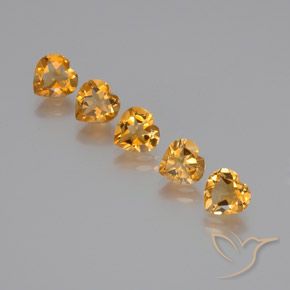 5.16カラットの天然ダークオレンジゴールドシトリン（7.1×7 mm・ハート型）