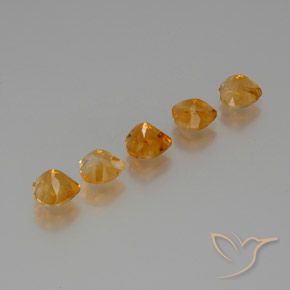 Shop natural 5.71ct ダークオレンジ シトリン gems, 心臓, from ブラジル at GemSelect. In stock, global shipping!