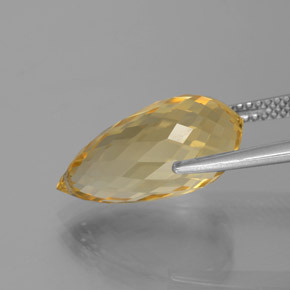 7.48カラットの天然ゴールドシトリン（17.3×8.6 mm・ブリオレット）